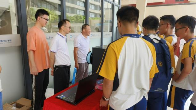 说明: 2007f0fd0d9e7280acb56729e41280a