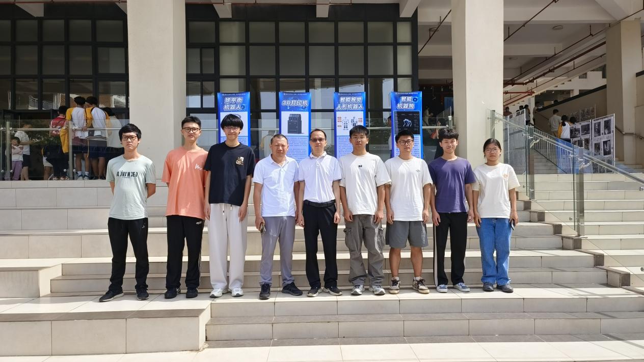 说明: 79cd9ea804b1486f0cb8b4f440bf885 说明: 79cd9ea804b1486f0cb8b4f440bf885