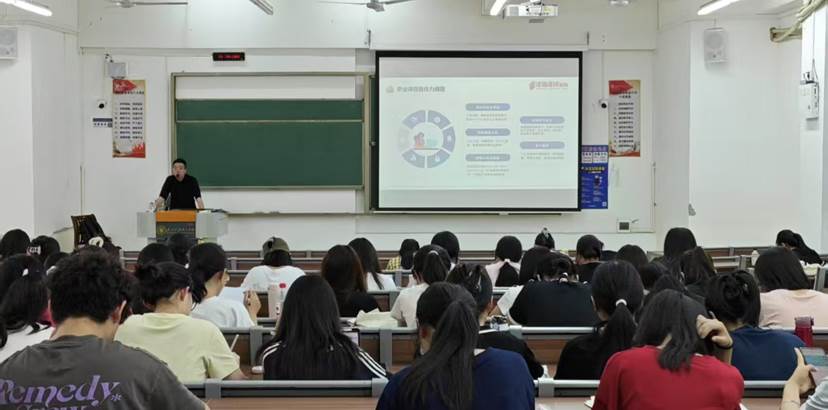 ed0fe54984a0d4f46a94fbc2ede06dd