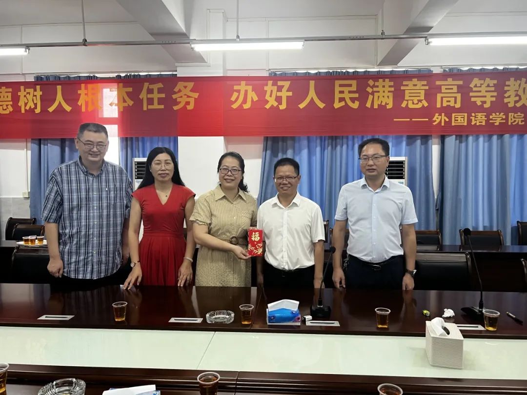 说明: 图片 说明: 图片